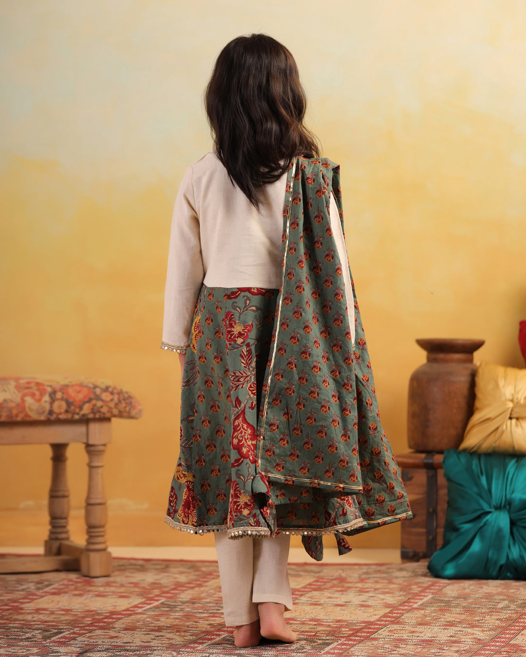 Girl Dhola Maru Floral Jaal Suit Set-Green and Beige
