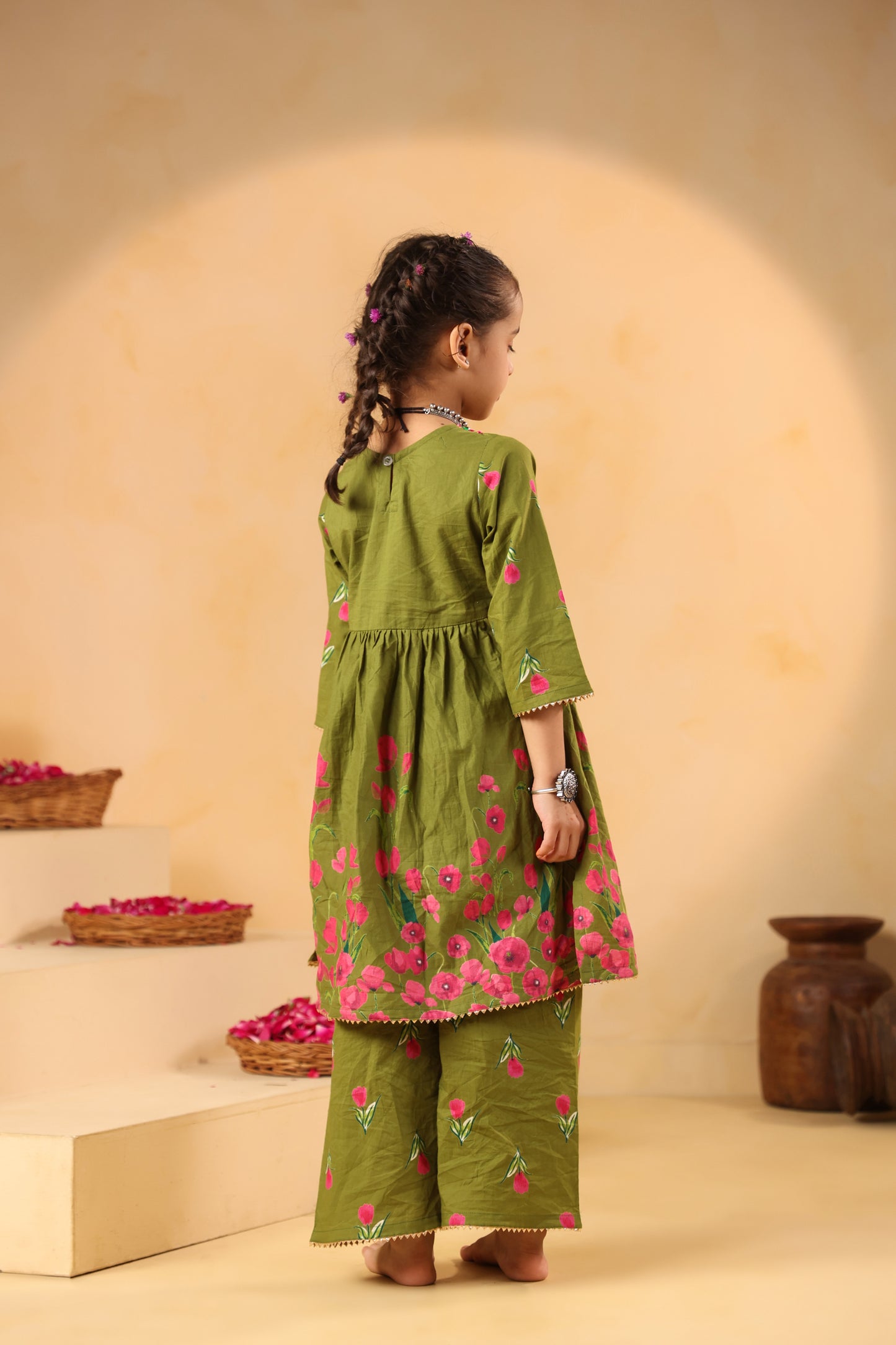 Girl Genda Phool Print Kurta Set - Mehandi green