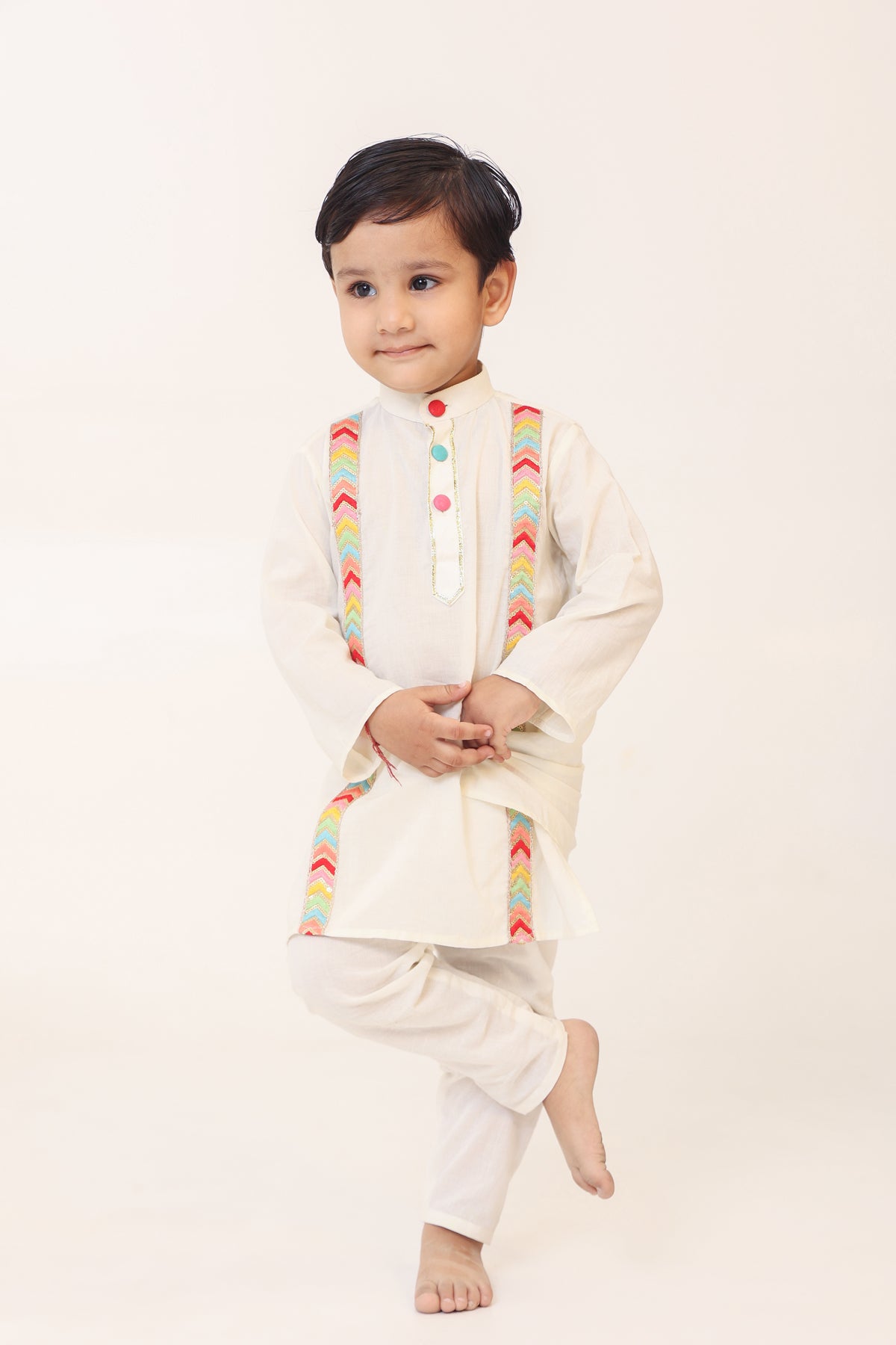 Boy Appliqued Kurta Pyjama Set- White