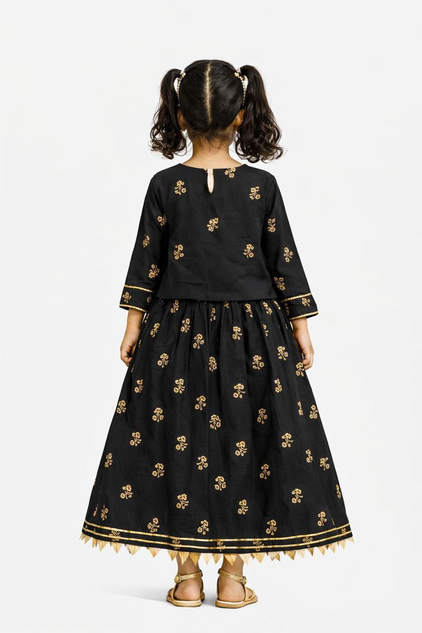 Girl Gold Print Skirt Set -Black
