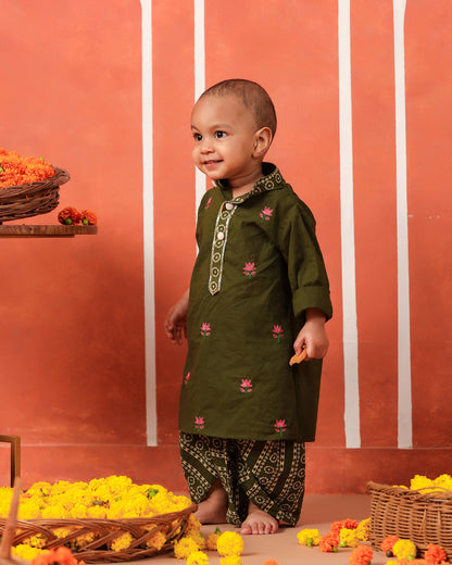 Rasleela Dhoti Kurta Dupatta Set - Mehandi Green