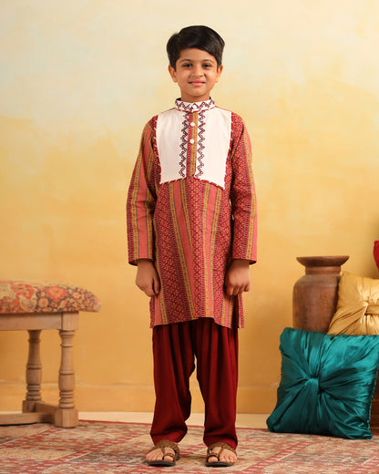 Boy Dhola Maru Kurta Set - Peachish pink