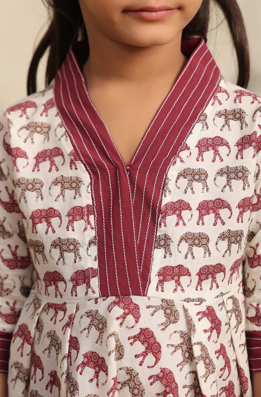 Girls Elephant print Kurta Set - Wine