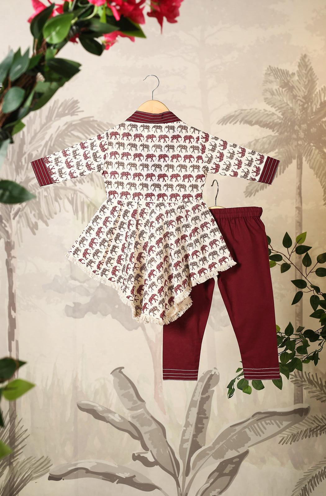 Girls Elephant print Kurta Set - Wine