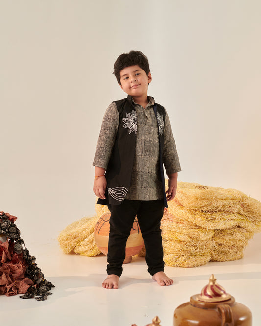 Boy Floral Embroidered Bundi Set-Black