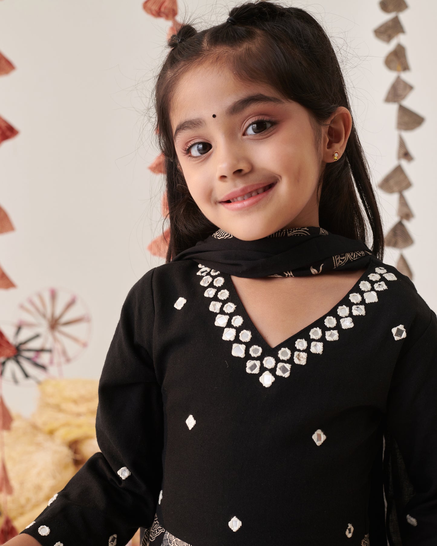 Girl Floral Jaal Suit Set - Black