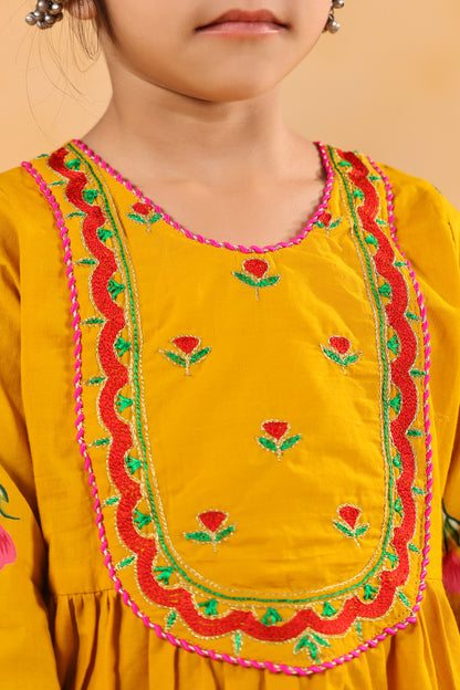 Girl Genda Phool Print Kurta Set - Mustard Yellow