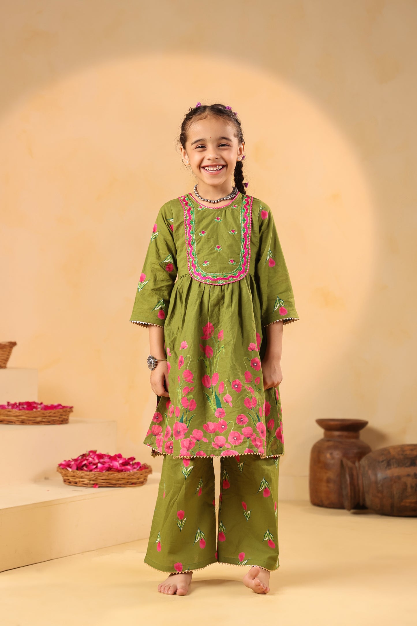 Girl Genda Phool Print Kurta Set - Mehandi green
