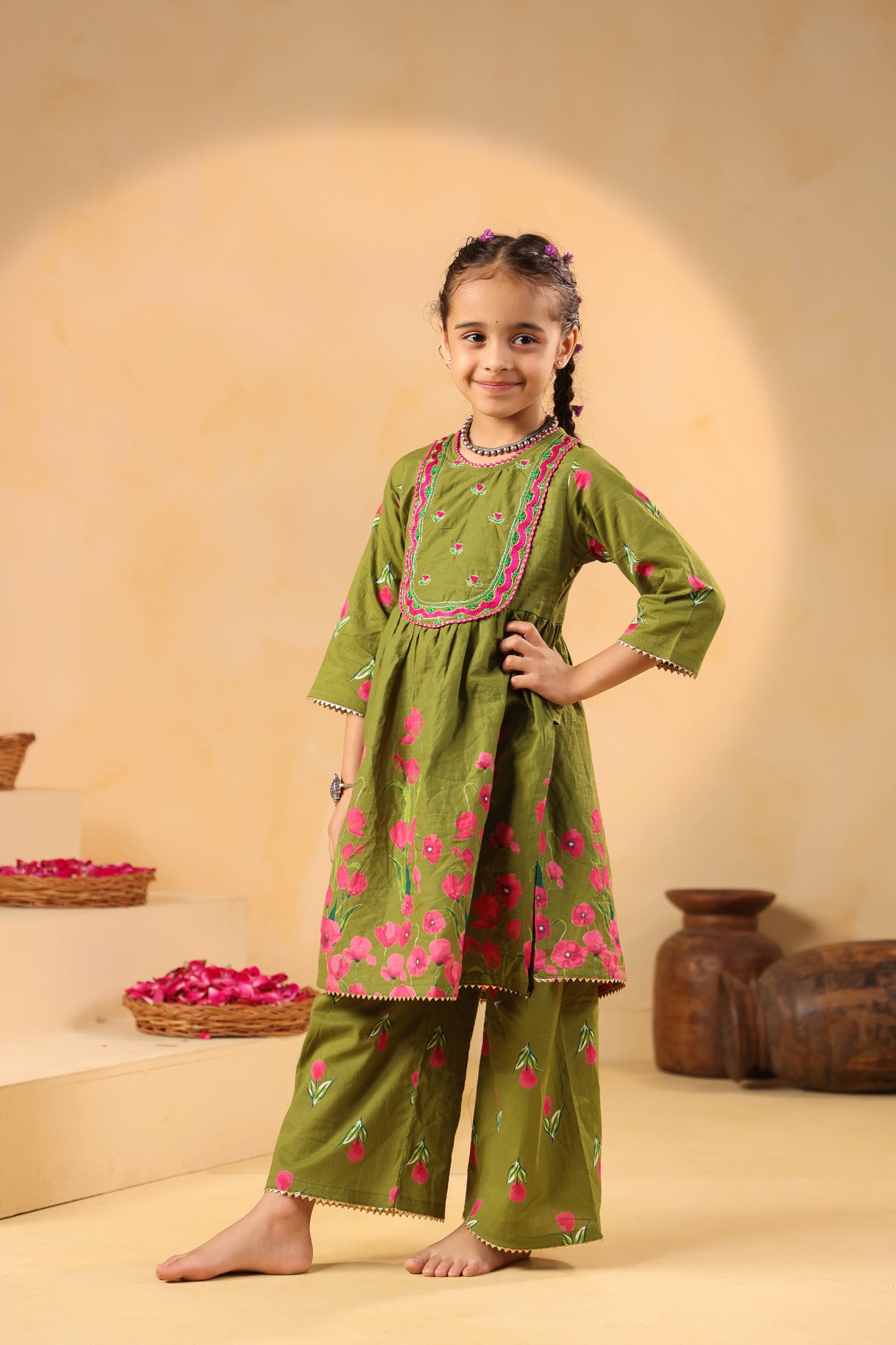 Girl Genda Phool Print Kurta Set - Mehandi green