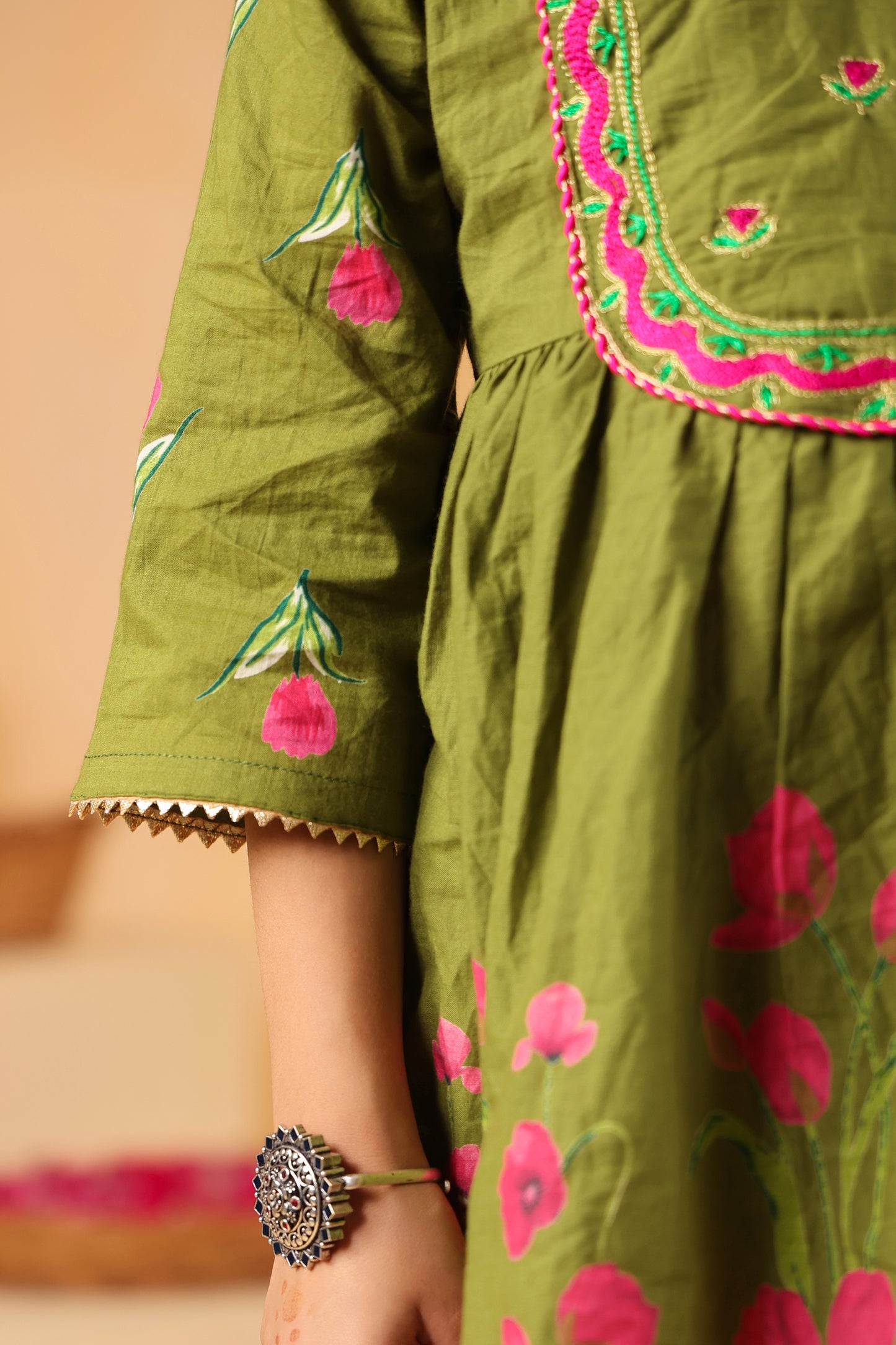 Girl Genda Phool Print Kurta Set - Mehandi green