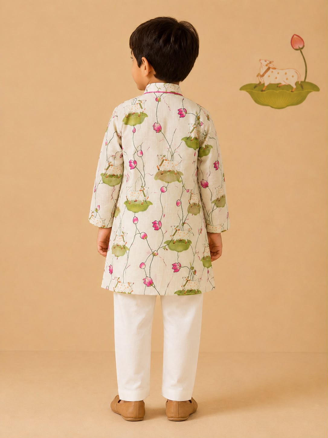 Pichwai Kurta Set - White