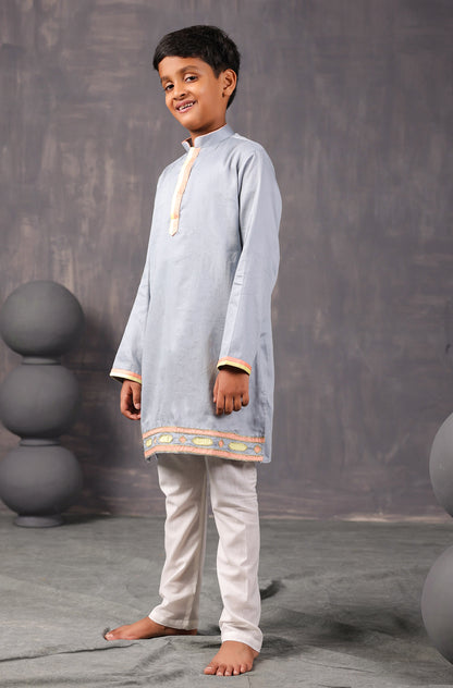 Boy Appliqued Kurta Pyjama Set-Grey