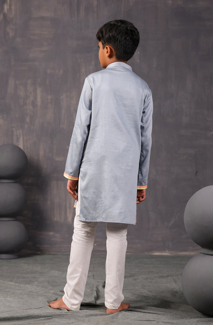 Boy Appliqued Kurta Pyjama Set-Grey