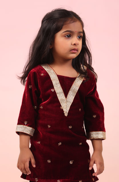 Girl Velvet Kurta And Palazzo Set - Maroon