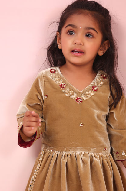 Girl Velvet Kurta And Pant Set-Beige Golden