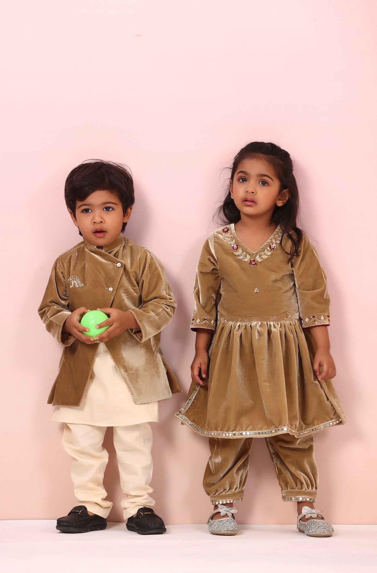 Girl Velvet Kurta And Pant Set-Beige Golden