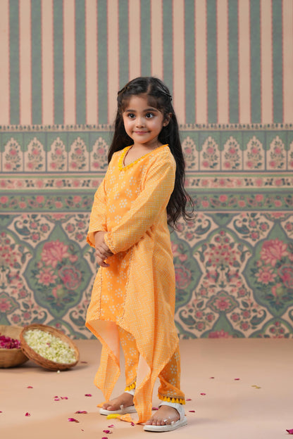 Girls Bhandej Print Kurta Set-Yellow