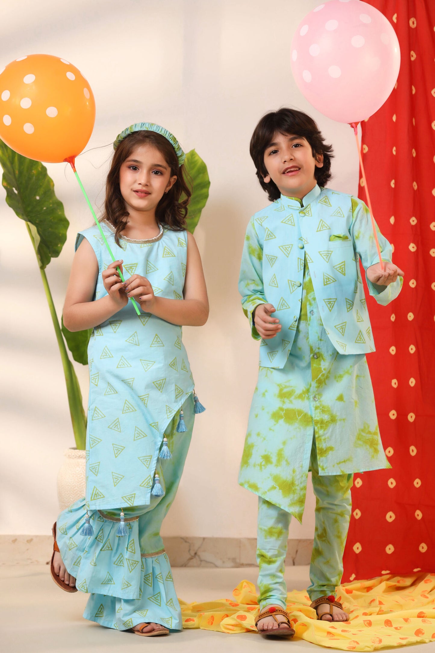 Boy Tie and Dye Print Bundi Kurta Set-Sky Blue