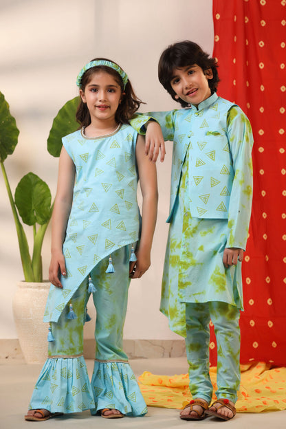 Boy Tie and Dye Print Bundi Kurta Set-Sky Blue