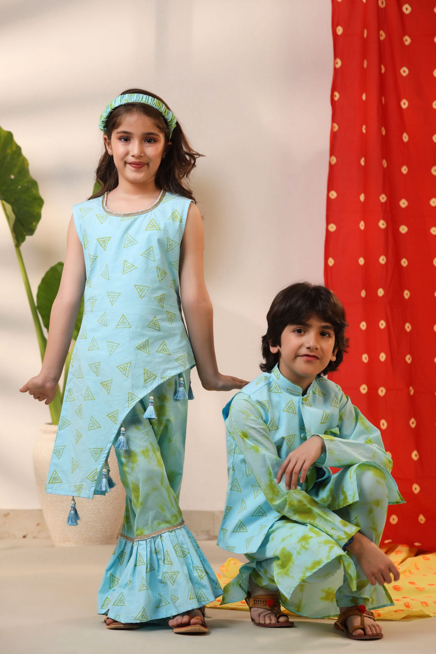 Boy Tie and Dye Print Bundi Kurta Set-Sky Blue