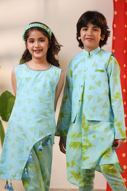 Boy Tie and Dye Print Bundi Kurta Set-Sky Blue