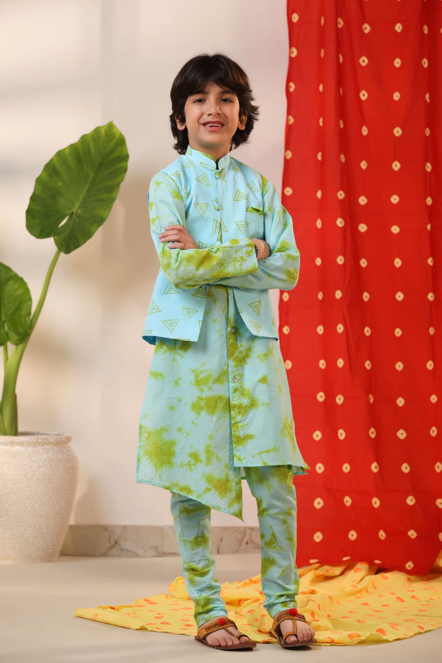 Boy Tie and Dye Print Bundi Kurta Set-Sky Blue