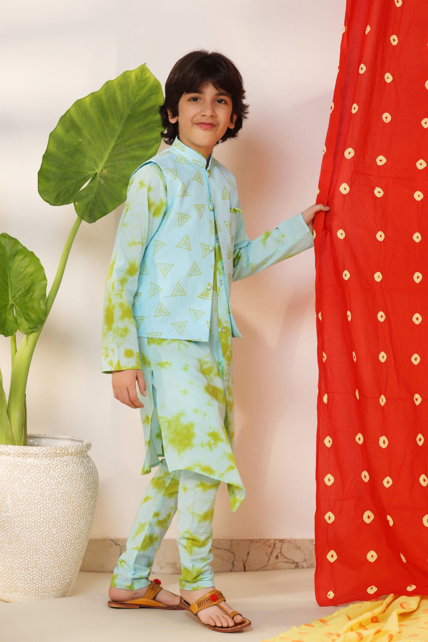 Boy Tie and Dye Print Bundi Kurta Set-Sky Blue