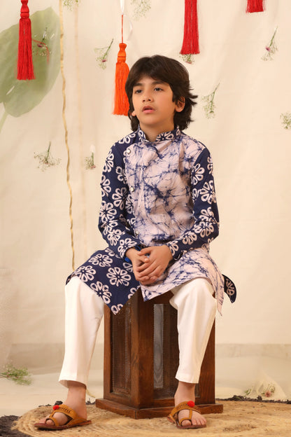 Boy Batik print Kurta Set - Blue