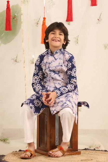 Boy Batik print Kurta Set - Blue